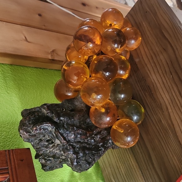 Vintage acrylic grape large - Picture 1 of 4